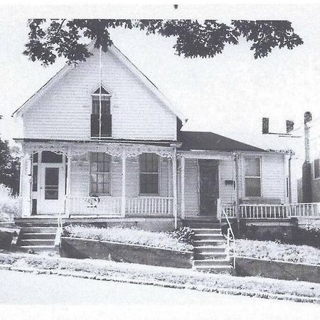 סנט ג'וזף 1867 Gothic Vandeventer Home מראה חיצוני תמונה