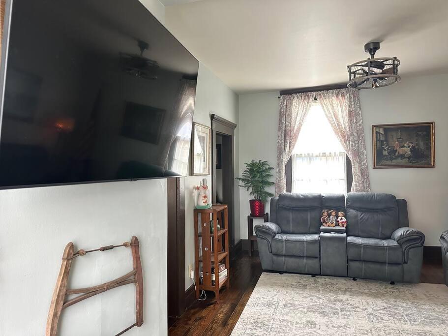 סנט ג'וזף 1867 Gothic Vandeventer Home מראה חיצוני תמונה